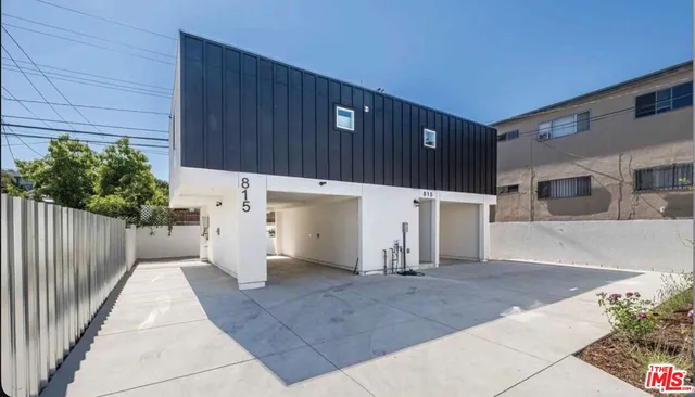 a view of a house with a garage