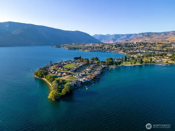 $2,700 | 1 Lakeside 714-i, Manson, WA 98831