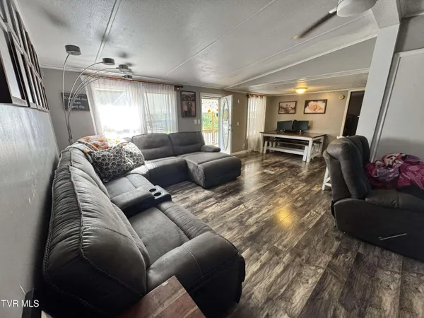 $149,999 | 138 Reynolds Drive, Clintwood, VA 24228