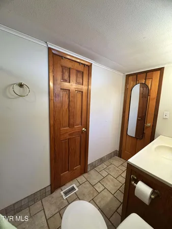 $149,999 | 138 Reynolds Drive, Clintwood, VA 24228