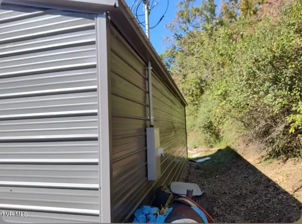 $149,999 | 138 Reynolds Drive, Clintwood, VA 24228