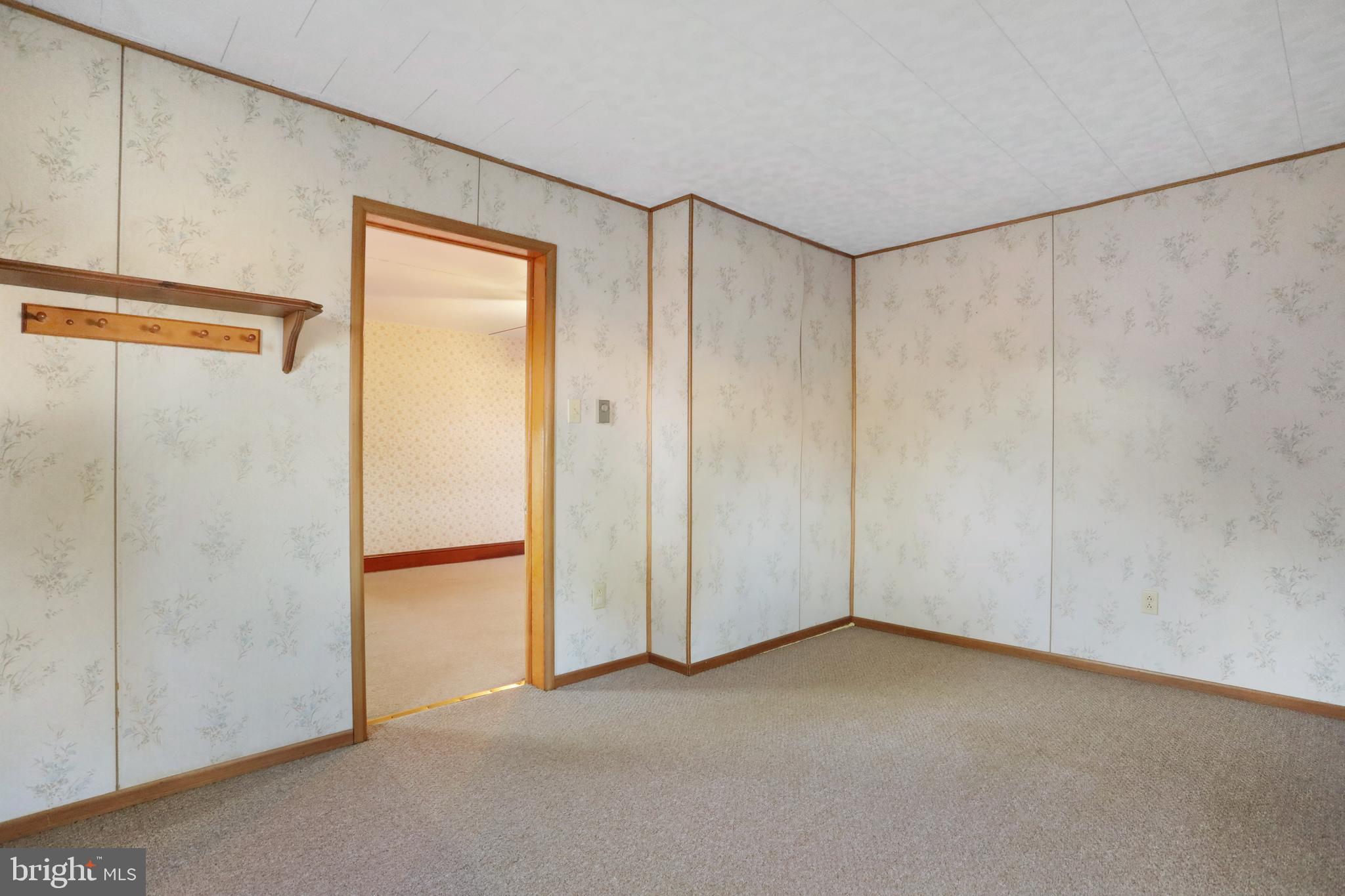 17223 Reiff Church Road Hagerstown, MD 21740 - Photo 11 of 58 Den, could be a bedroom if needed.