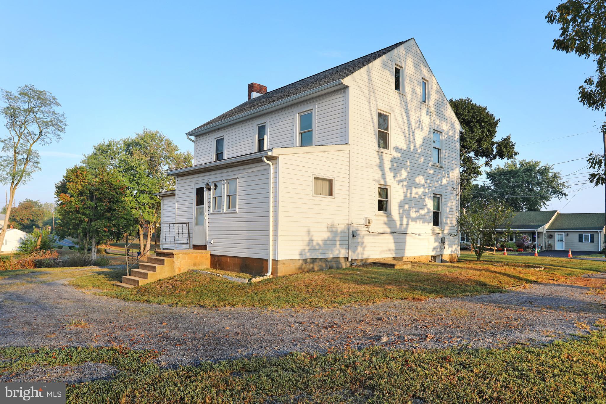 17223 Reiff Church Road Hagerstown, MD 21740 - Photo 41 of 58 Circular Driveway around house