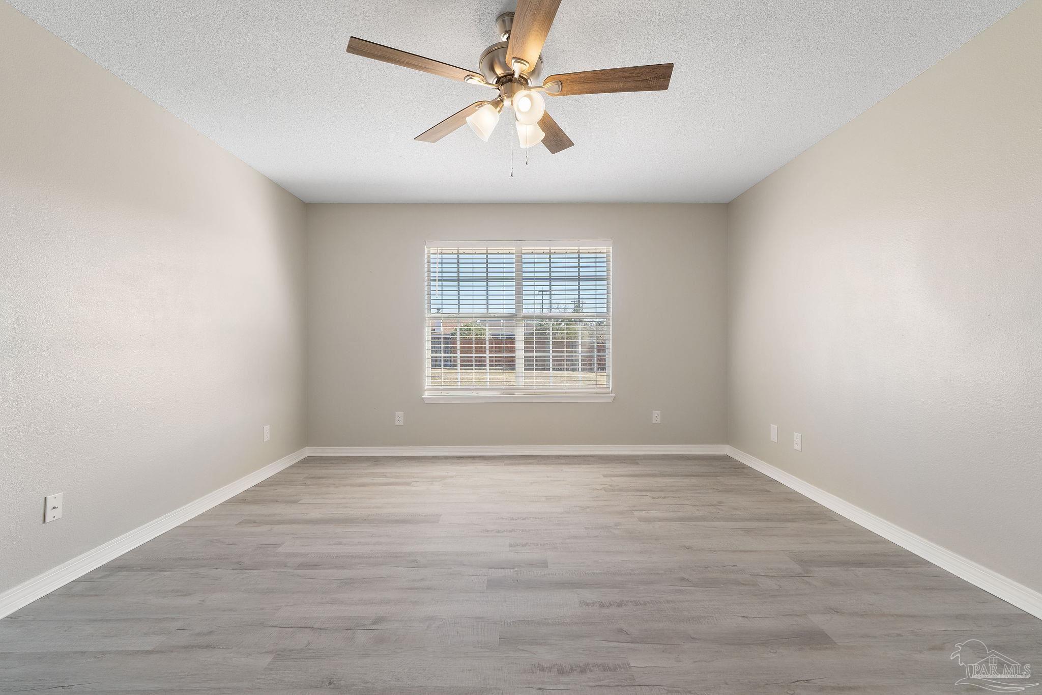 5601 Berrybrook Circle Pace, FL 32571 - Photo 20 of 34