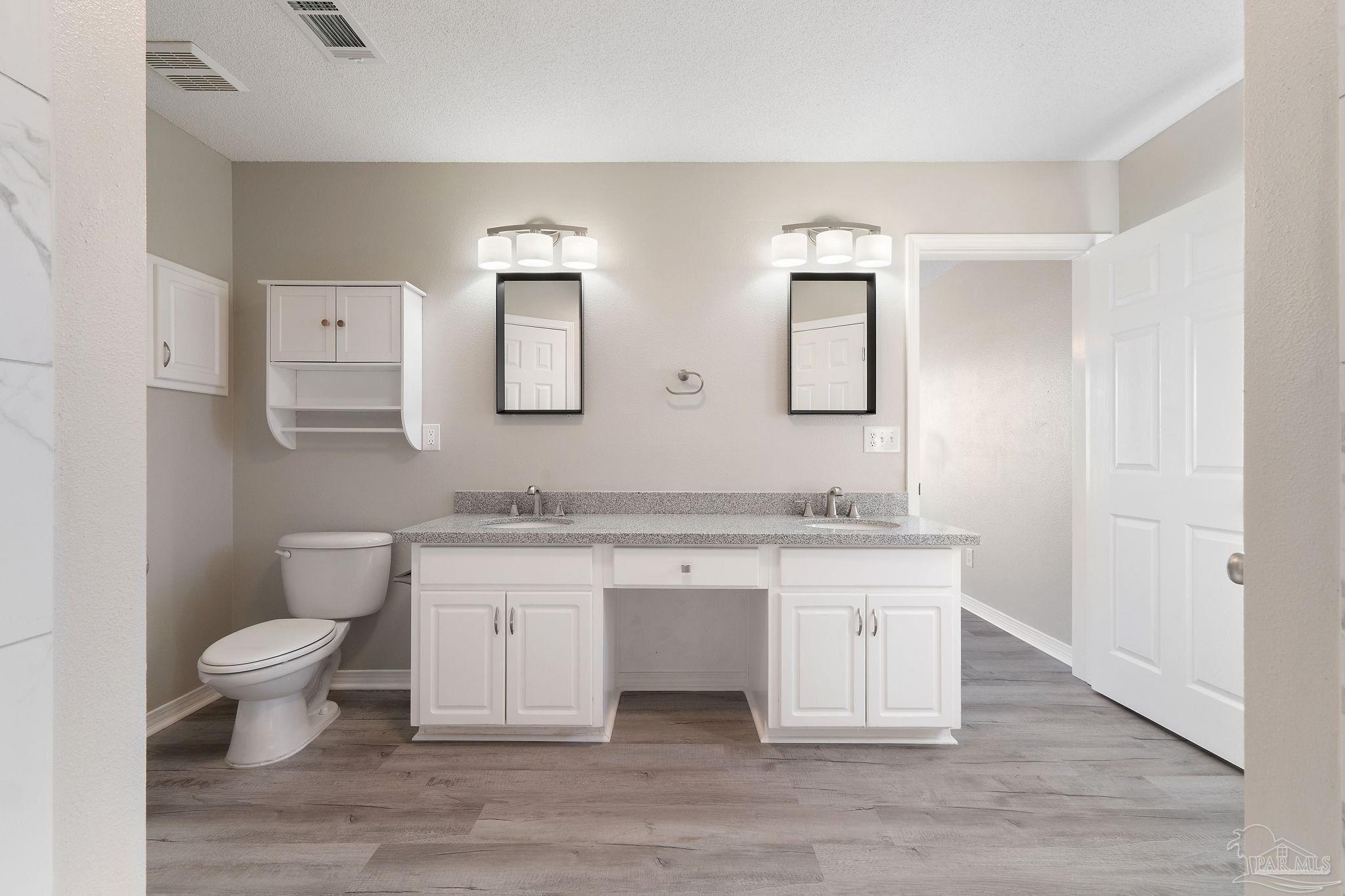 5601 Berrybrook Circle Pace, FL 32571 - Photo 22 of 34