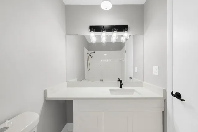 $169,000 | 3110 Pheasant Creek Drive, Unit 206, Northbrook, IL 60062