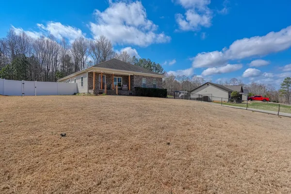 $325,000 | 611 Pearson Town Road, Moore, SC 29369