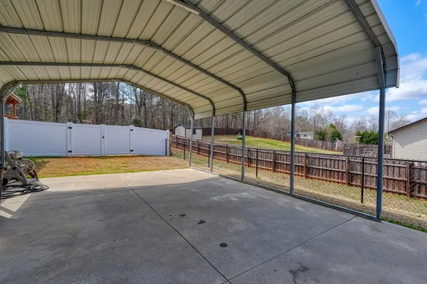 $325,000 | 611 Pearson Town Road, Moore, SC 29369