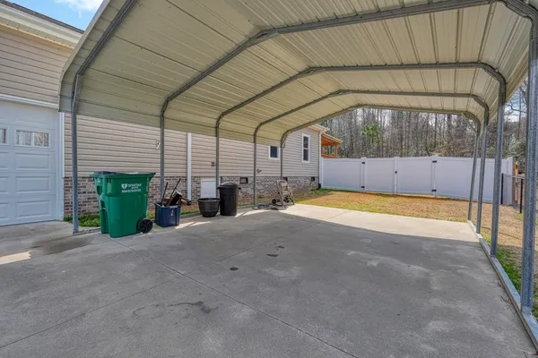 $325,000 | 611 Pearson Town Road, Moore, SC 29369