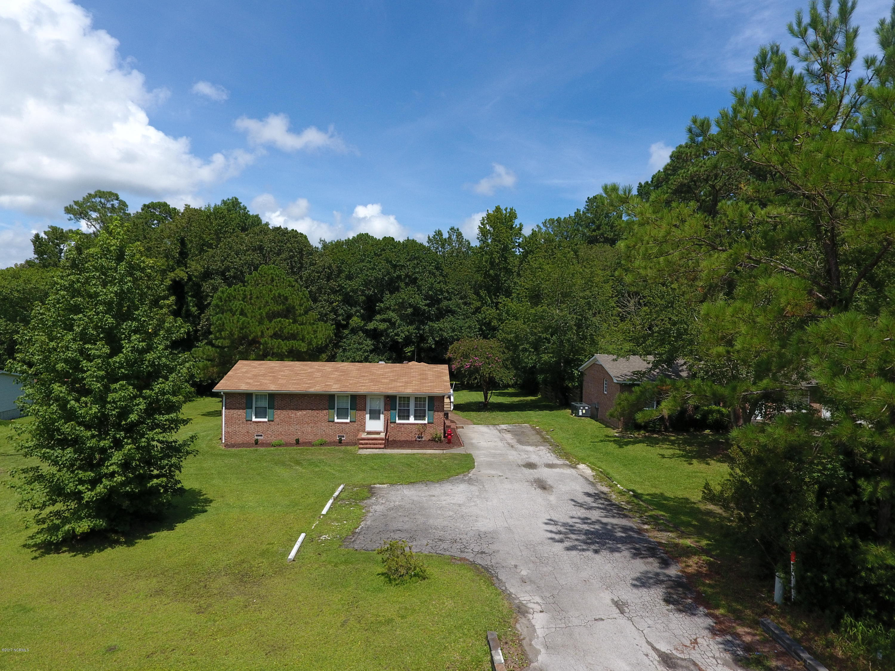 580 Roberts Road Newport, NC 28570 - Photo 1 of 37 DJI_0001
