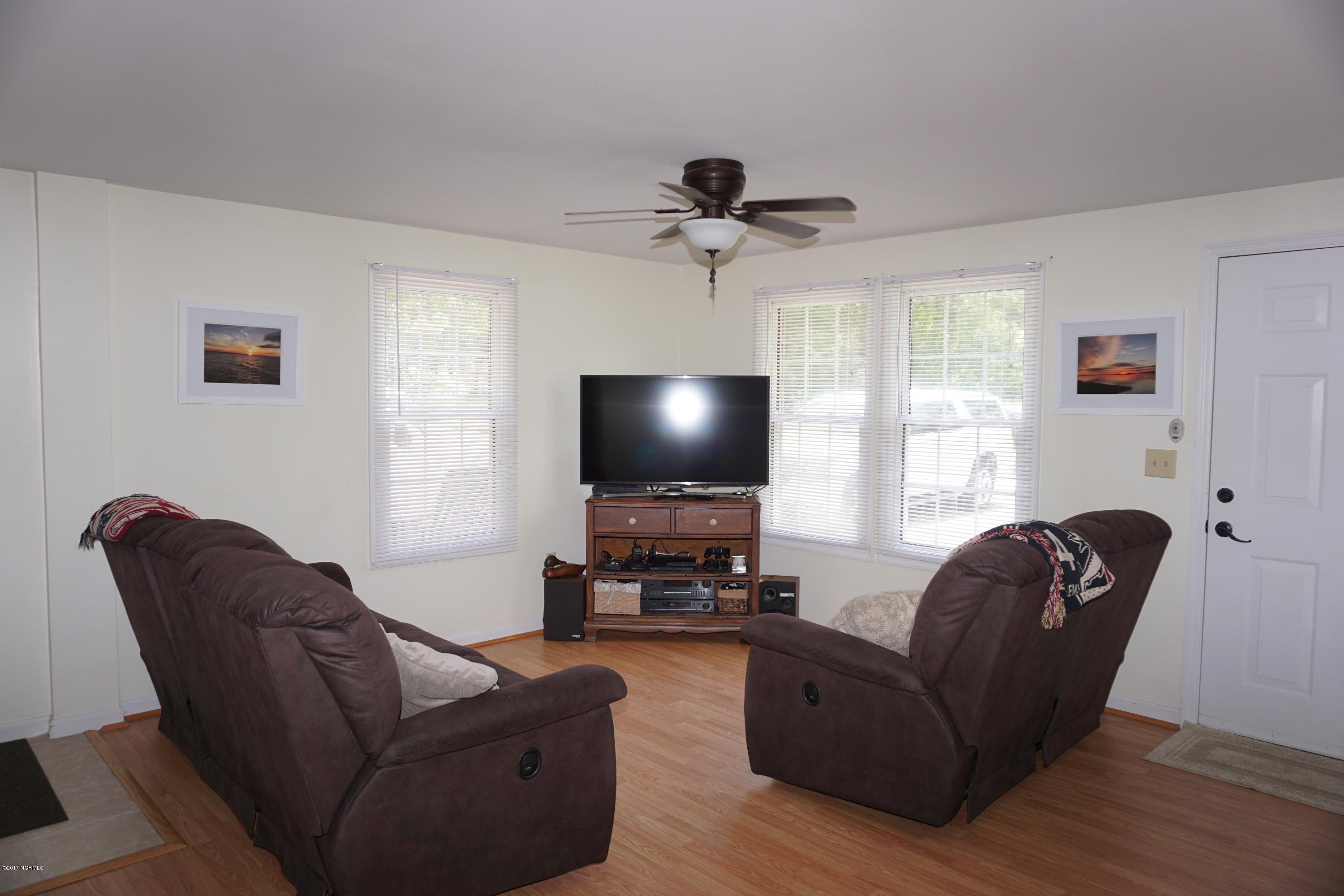 580 Roberts Road Newport, NC 28570 - Photo 14 of 37 DSC02429
