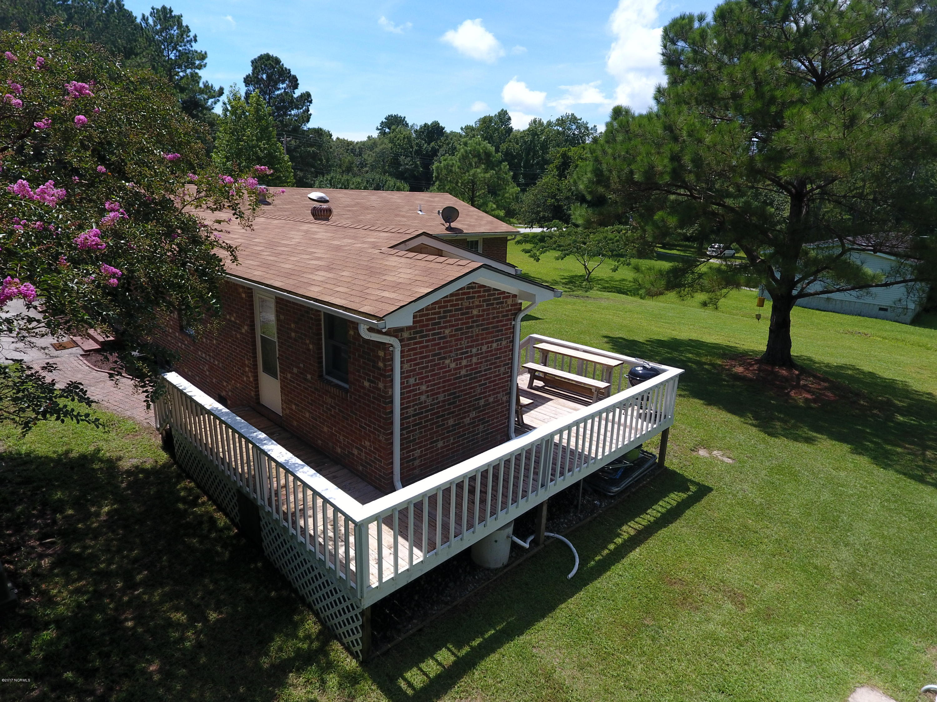 580 Roberts Road Newport, NC 28570 - Photo 8 of 37 DJI_0008