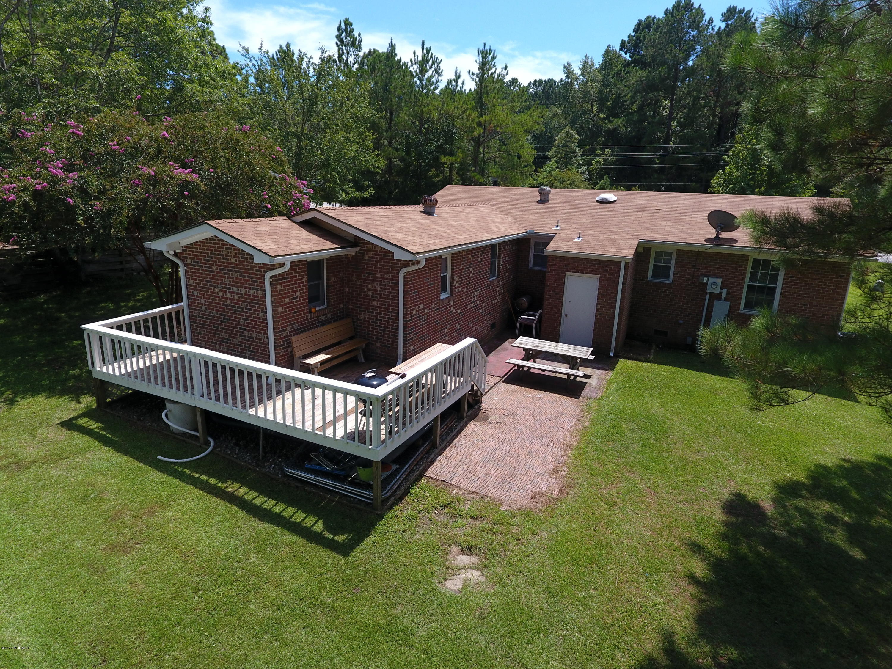 580 Roberts Road Newport, NC 28570 - Photo 9 of 37 DJI_0009