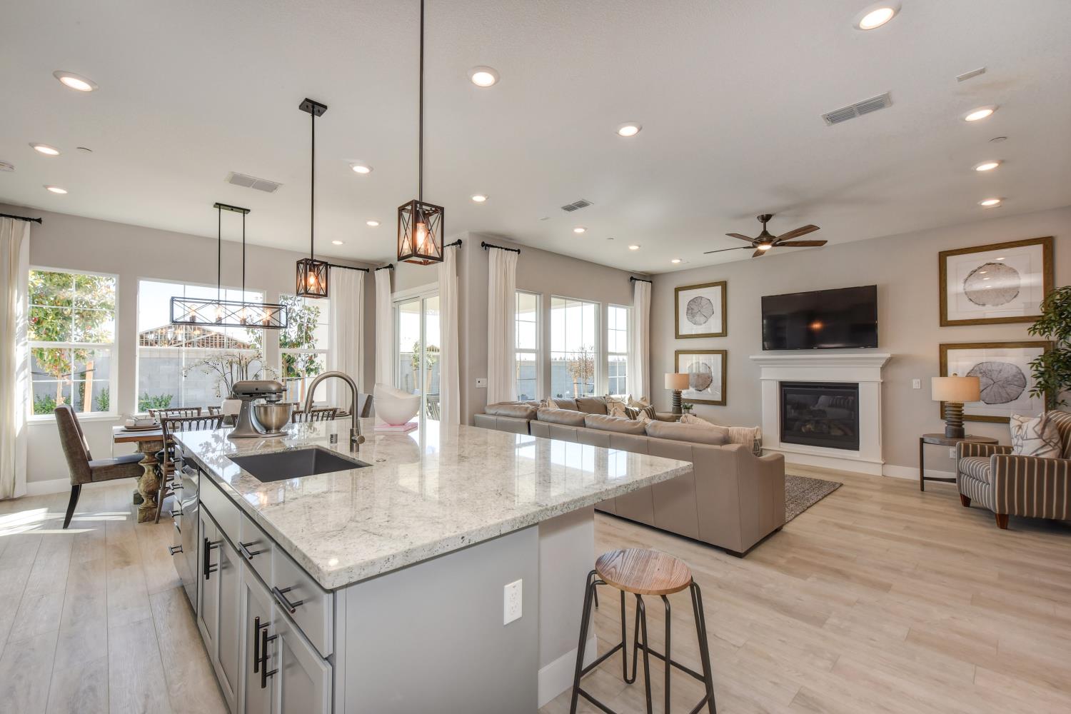 6169 Riding Path Drive Roseville, CA 95747 - Photo 7 of 32