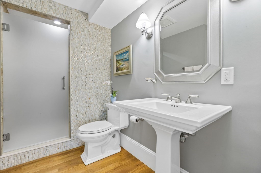 48 Hicks Point Road Duxbury, MA 02332 - Photo 19 of 38