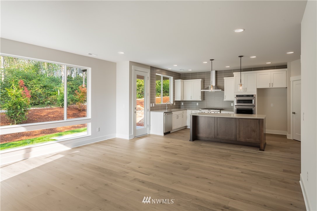6102 Northeast 2nd Lane Renton, WA 98059 - Photo 14 of 25 Gallery Image 14