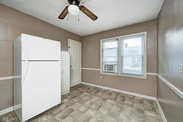 $850 | 5376 West 10th Street, Indianapolis, IN 46224