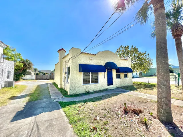 $330,000 | 1007 South Washington Avenue, Titusville, FL 32780