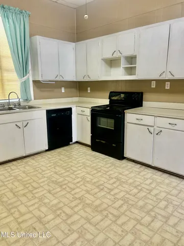 $63,000 | 605 Virginia Avenue, McComb, MS 39648