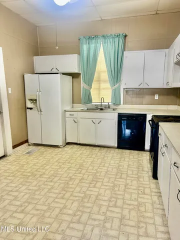 $63,000 | 605 Virginia Avenue, McComb, MS 39648