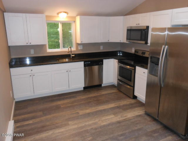 152 Cypress Road Dingmans Ferry, PA 18328 - Photo 9 of 13 Kitchen