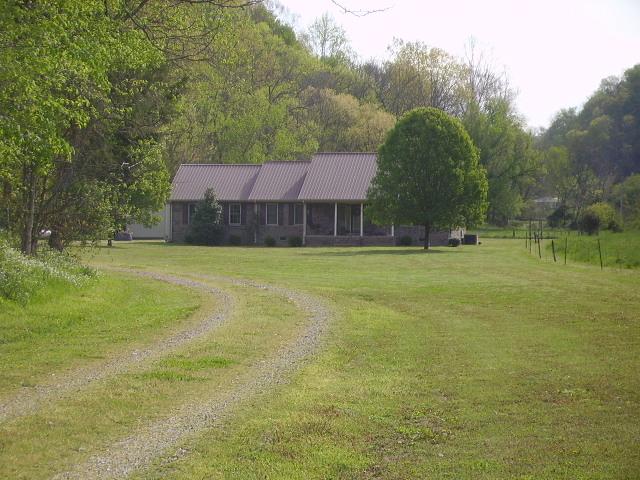3391 Sycamore Valley Road Pleasant Shade, TN 37145 - Photo 5 of 10