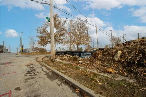 $300,000 | 2111 Holly Street, Kansas City, MO 64108