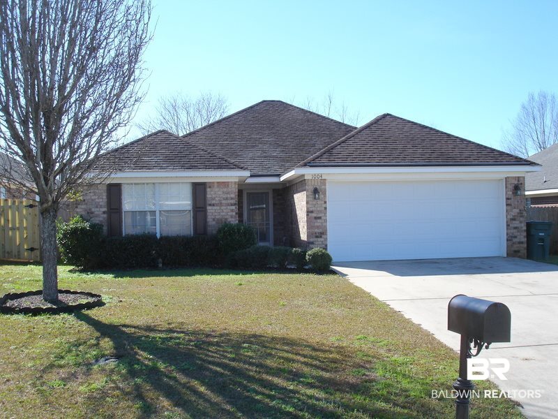 1004 Amazon Drive Foley, AL 36535 - Photo 1 of 31