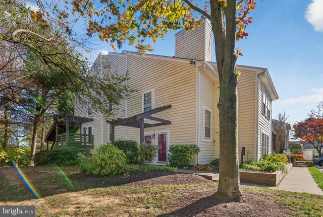 $2,750 | 9919 Oakton Terrace Road, Oakton, VA 22124