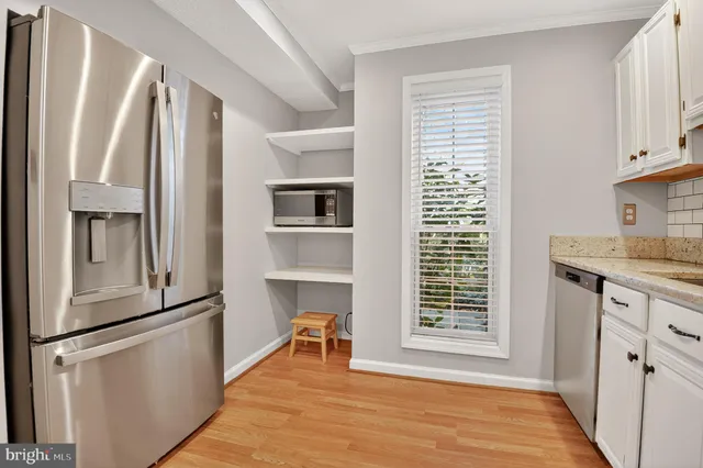 $2,750 | 9919 Oakton Terrace Road, Oakton, VA 22124