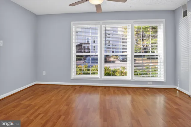 $2,750 | 9919 Oakton Terrace Road, Oakton, VA 22124