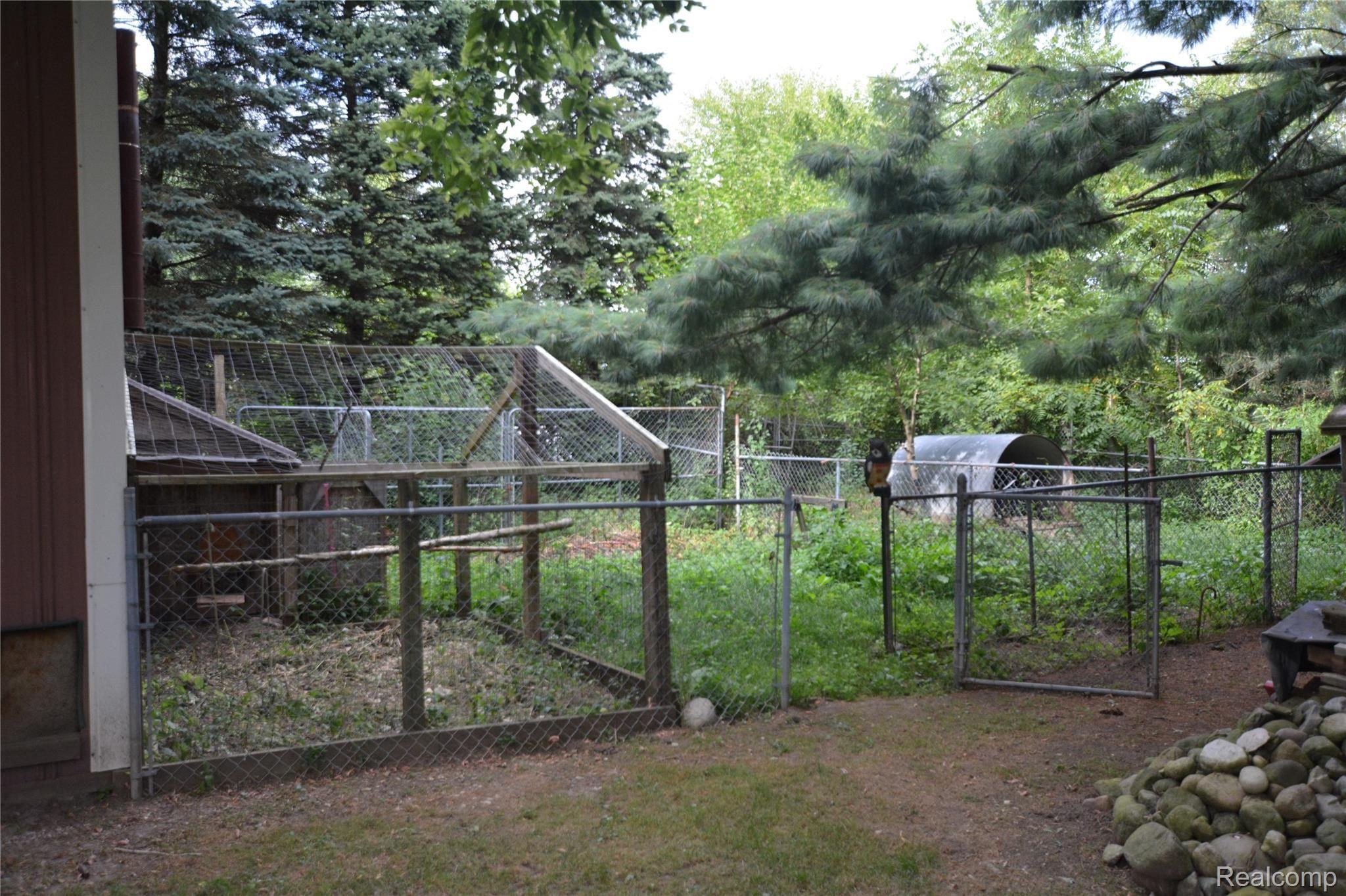 10915 South New Lothrop Road Durand, MI 48429 - Photo 24 of 28 DSC_0166.JPG