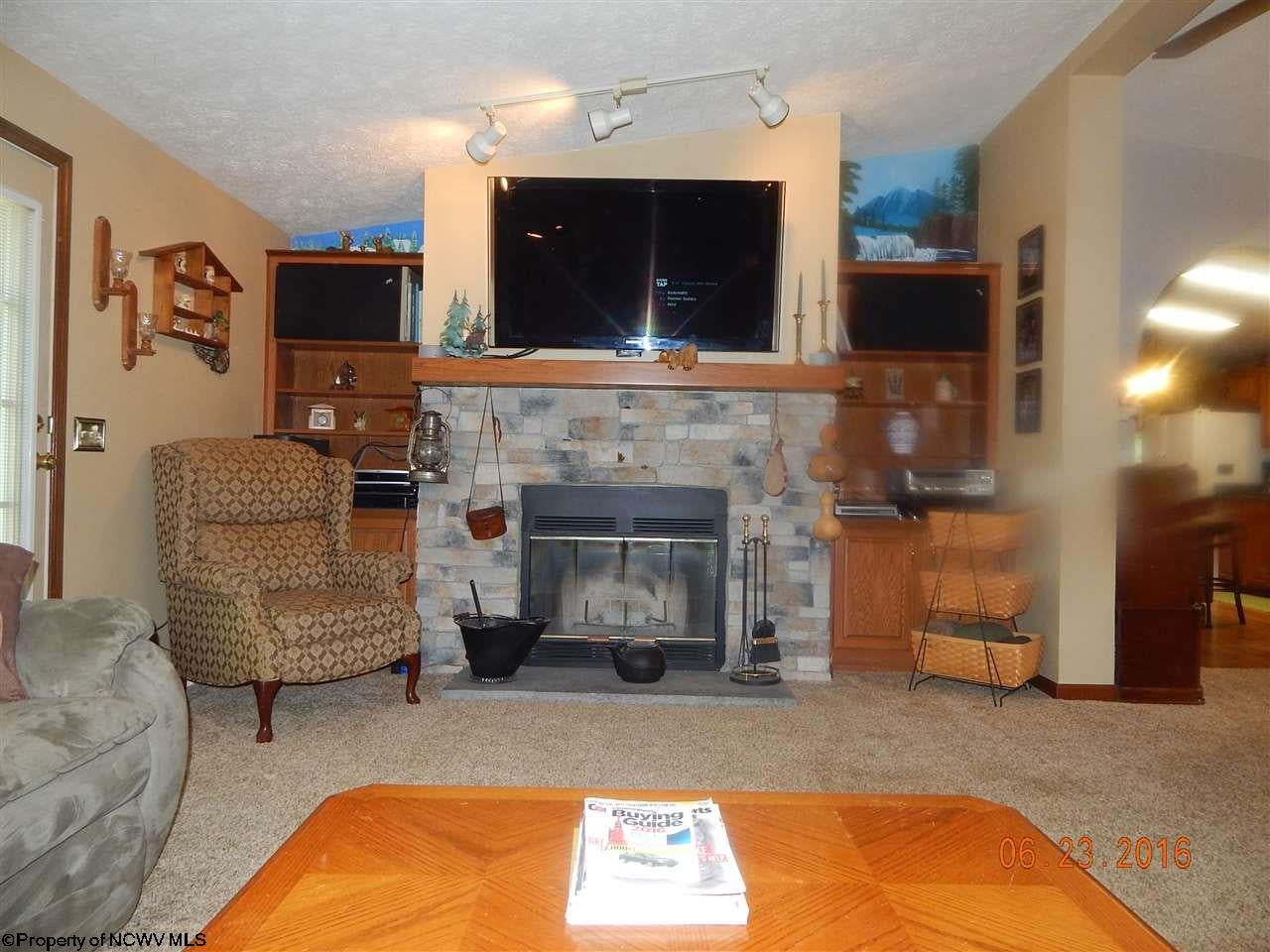 957 Mudlick Run Road Fairmont, WV 26554 - Photo 13 of 20 Gallery Image 13