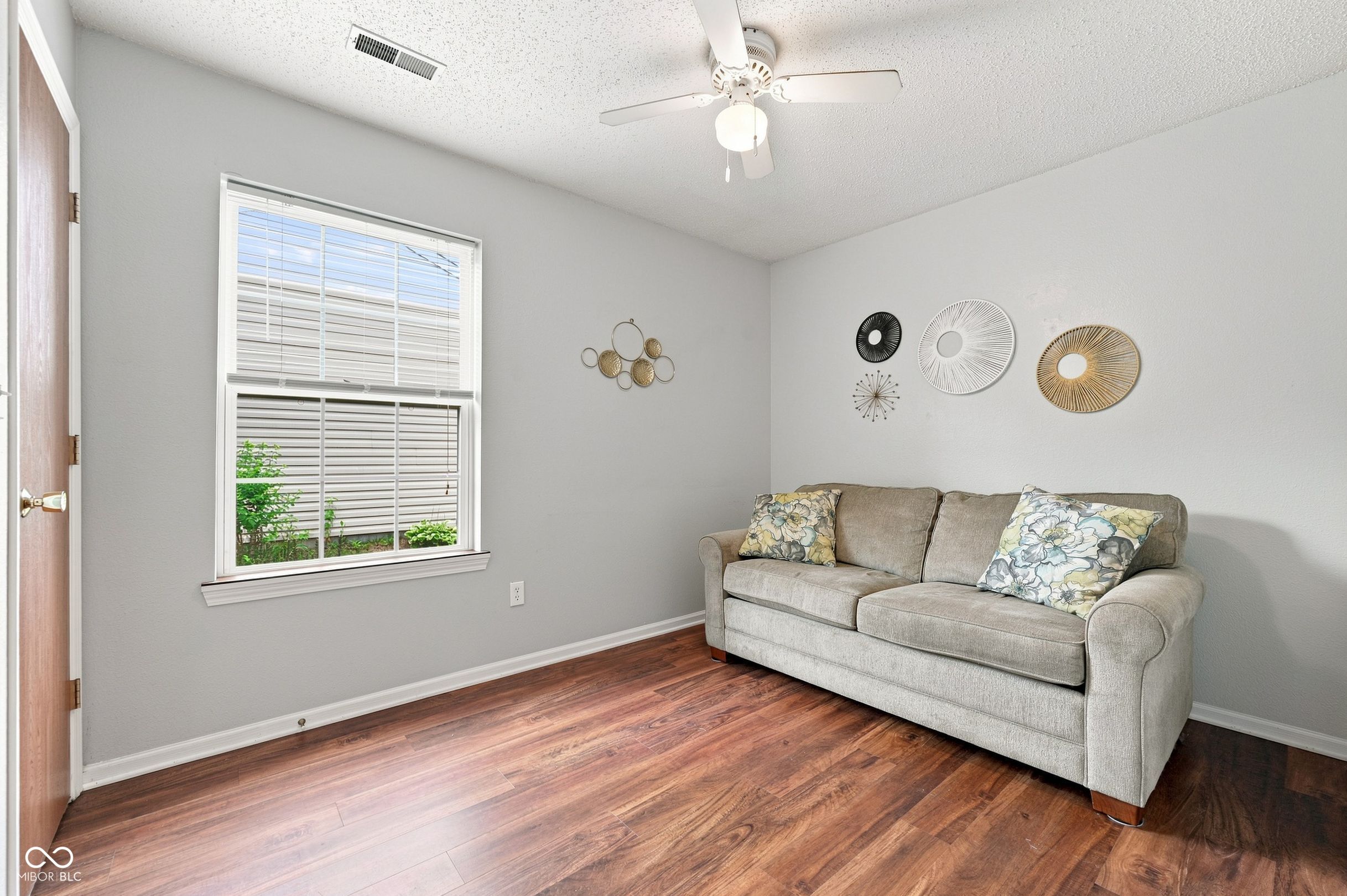 2915 Driving Wind Way Indianapolis, IN 46268 - Photo 14 of 25 Gallery Image 14