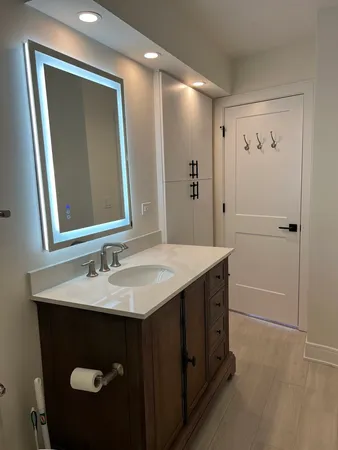 $2,950 | 1550 North Lake Shore Drive, Unit 10C, Chicago, IL 60610