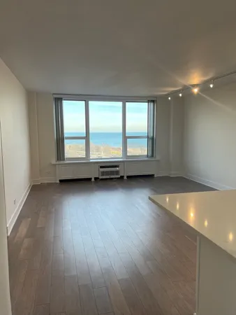 $2,950 | 1550 North Lake Shore Drive, Unit 10C, Chicago, IL 60610