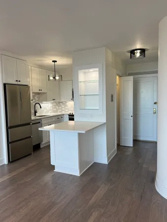 $2,950 | 1550 North Lake Shore Drive, Unit 10C, Chicago, IL 60610