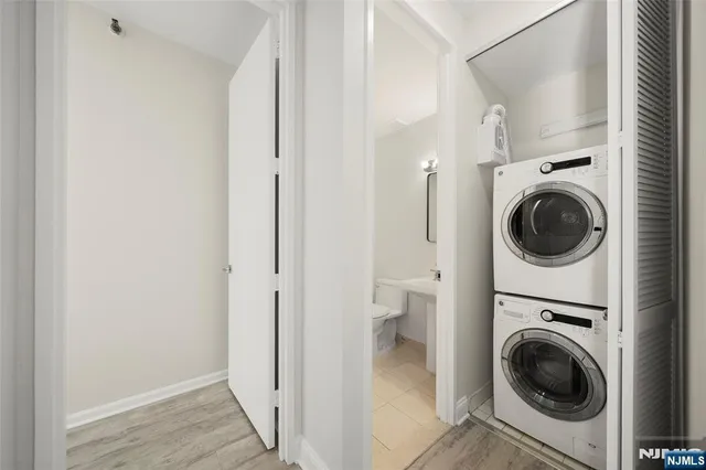 $4,500 | 100 Carlyle Drive, Unit 4EN, Cliffside Park, NJ 07010