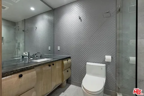 $3,495,000 | 211 South Spalding Drive, Unit 603S, Beverly Hills, CA 90212