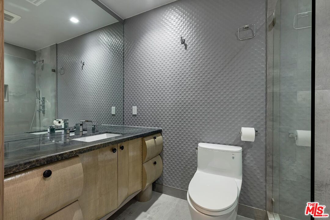 211 South Spalding Drive, Unit 603S Beverly Hills, CA 90212 - Photo 16 of 24