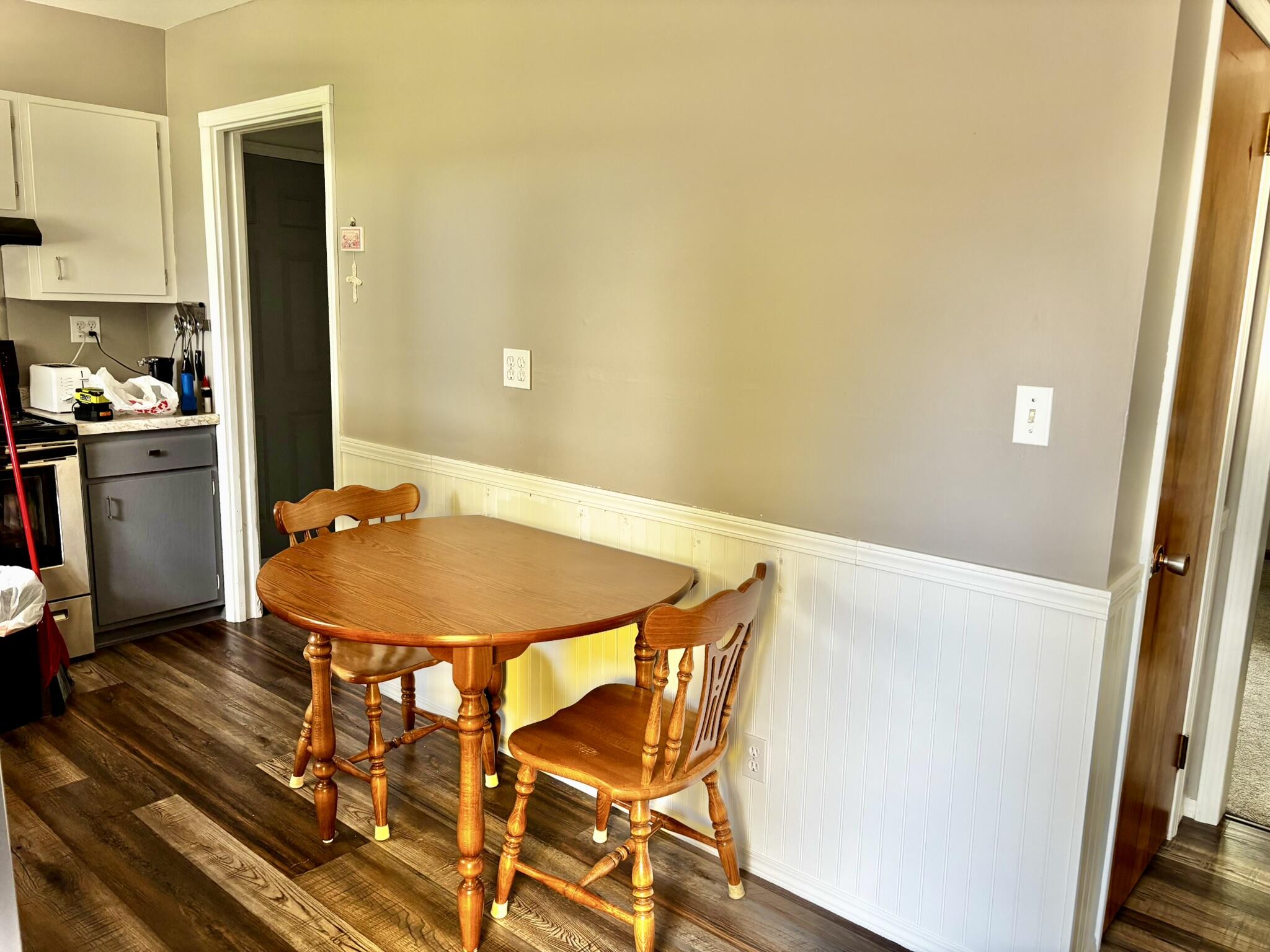 9813 Peterson Road Brooklyn, MI 49230 - Photo 9 of 37 Eatg In Kitchen