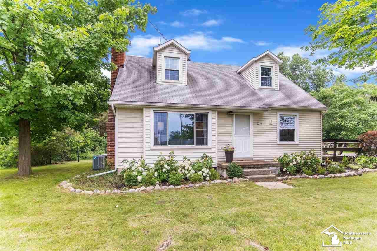 2775 North Hickory Ridge Road Highland, MI 48357 - Photo 2 of 41