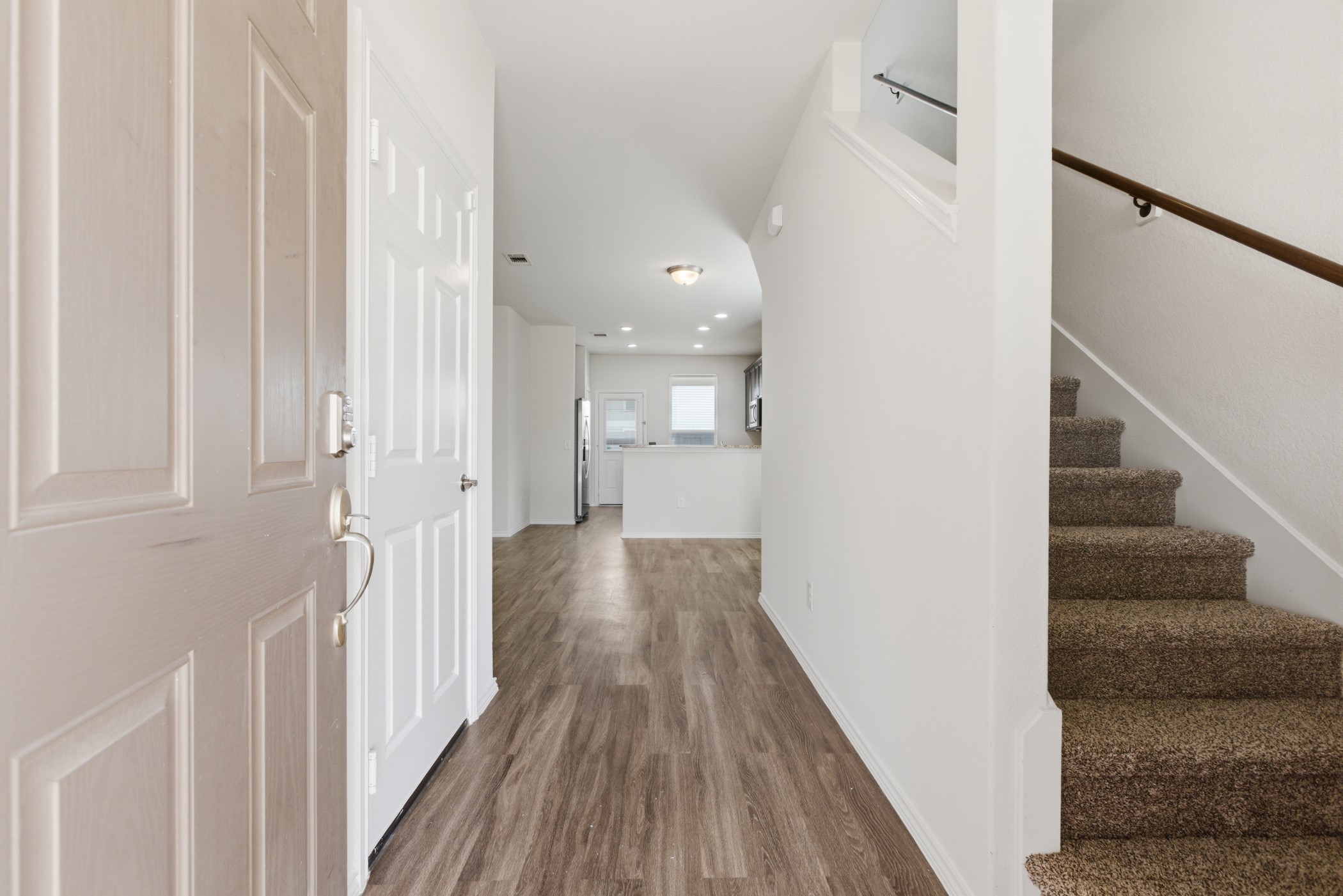 5718 Savanna Pasture Road Katy, TX 77493 - Photo 4 of 45