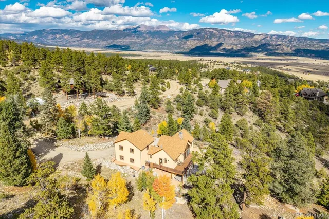 a view of an ocean view