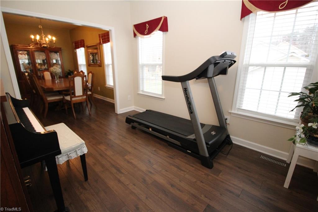 408 Barnsdale Ridge Road Kernersville, NC 27284 - Photo 12 of 30 Gallery Image 12