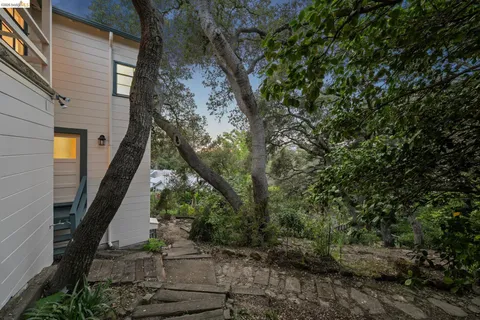 $739,000 | 2380 Leimert Boulevard, Oakland, CA 94602