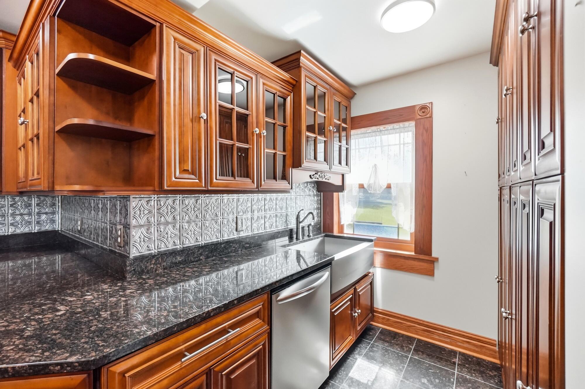 649 East High Street Springfield, OH 45505 - Photo 32 of 79 031