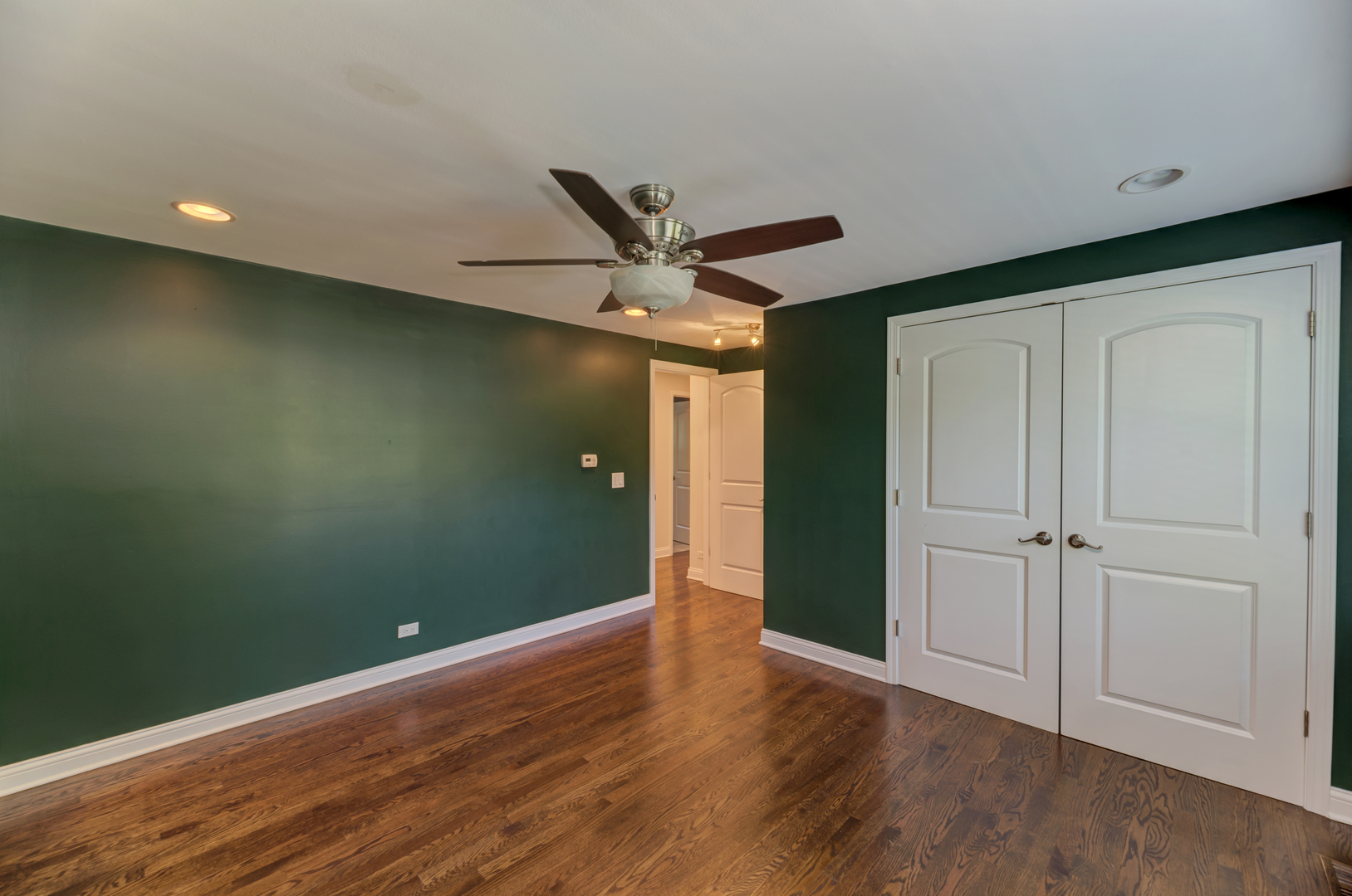1249 Stonegate Road Naperville, IL 60540 - Photo 37 of 49