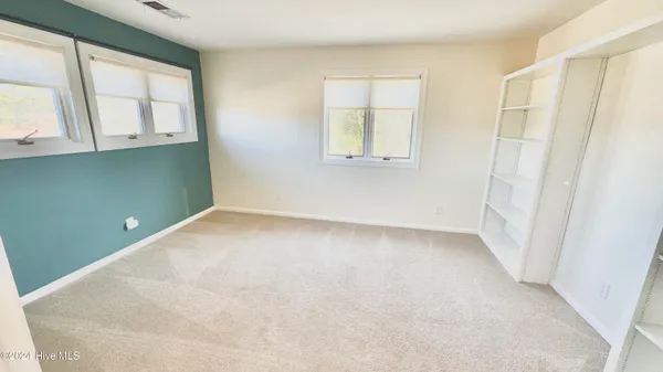 $2,300 | 125 Egret Court, Unit 305, Hampstead, NC 28443