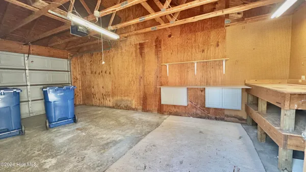 $2,300 | 125 Egret Court, Unit 305, Hampstead, NC 28443